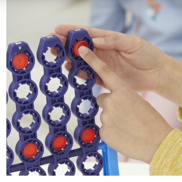 Hasbro Connect 4 Spin Game, Features Spinning Connect 4 Grid, Game for 2 Player - Picture 9 of 11